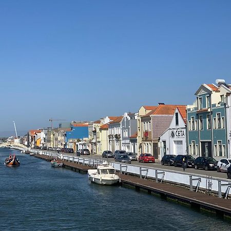 Old Town River View Aveiro Bagian luar foto